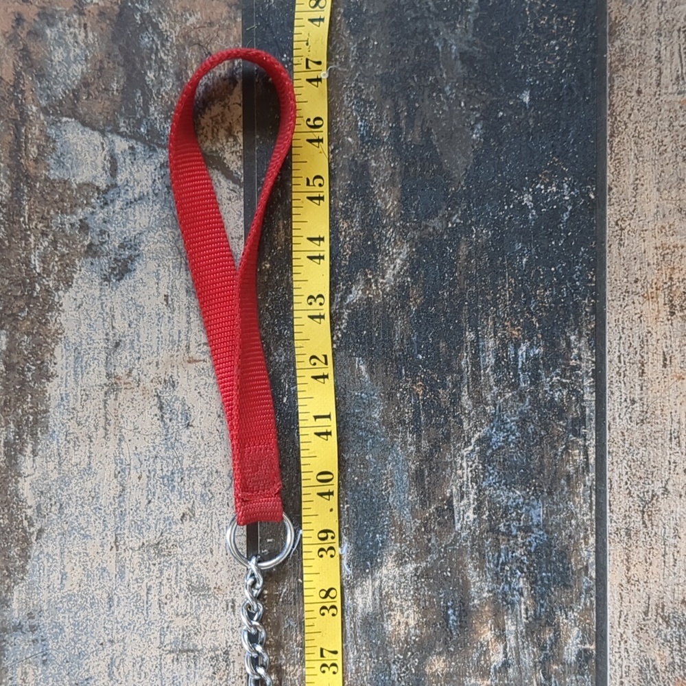 Heavy Duty Dog Leash Red Mesh Handle 48" Long Silver Chain EUC - Picture 2 of 6